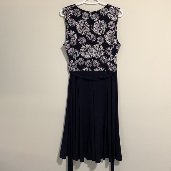 Shelby and Palmer Sleeveless Dress Size XL - Picture 2 of 9